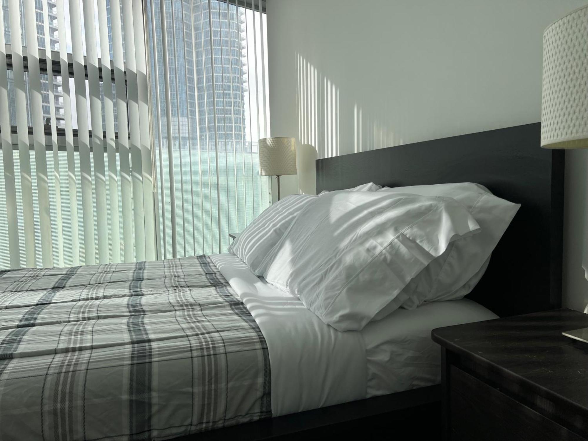 Grand Royal Suites Toronto Habitación foto